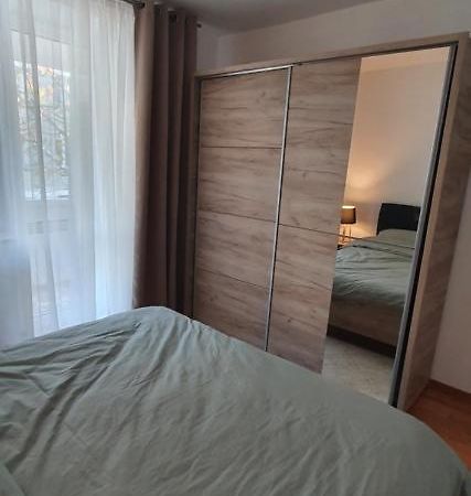 Apartament Chaplins 3 camere Piatra Neamţ Exterior foto