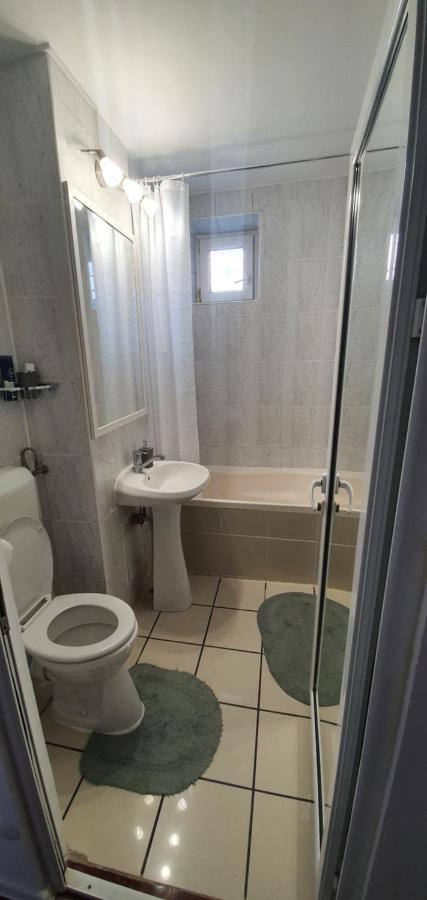 Apartament Chaplins 3 camere Piatra Neamţ Exterior foto