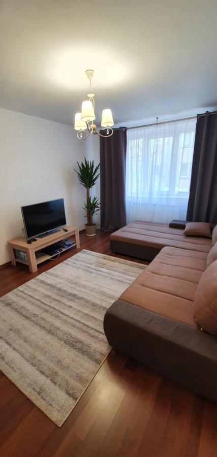 Apartament Chaplins 3 camere Piatra Neamţ Exterior foto