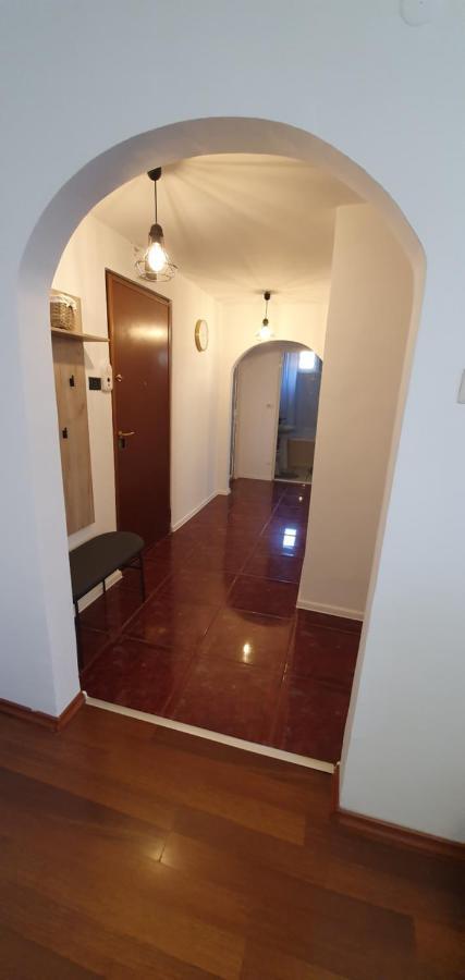 Apartament Chaplins 3 camere Piatra Neamţ Exterior foto